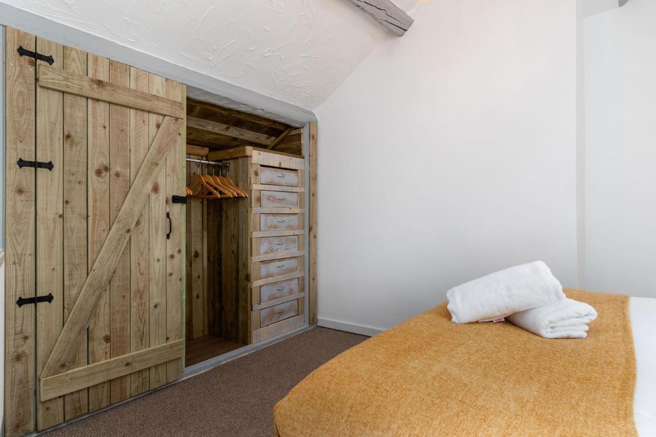 Farmhouse & Cottage At Geufron Farm - Dog Friendly Bryn-crug Buitenkant foto